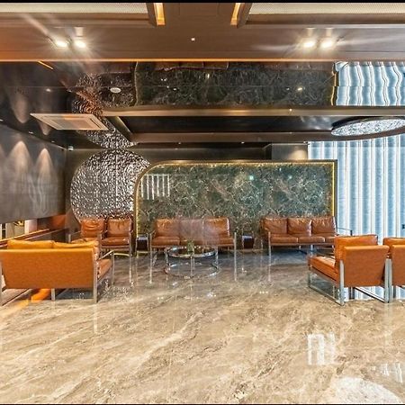 L&L Central Hotel Jeju Bagian luar foto