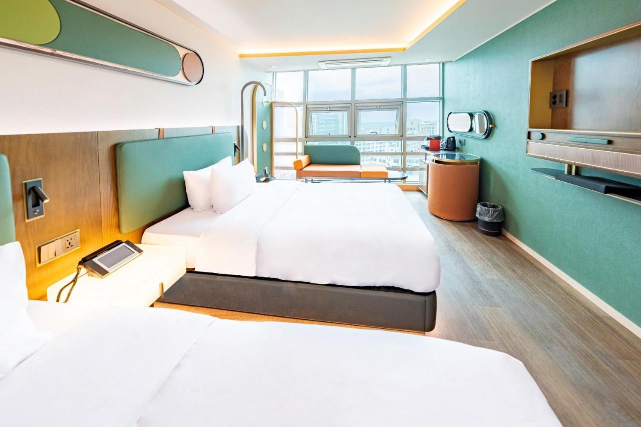 L&L Central Hotel Jeju Bagian luar foto