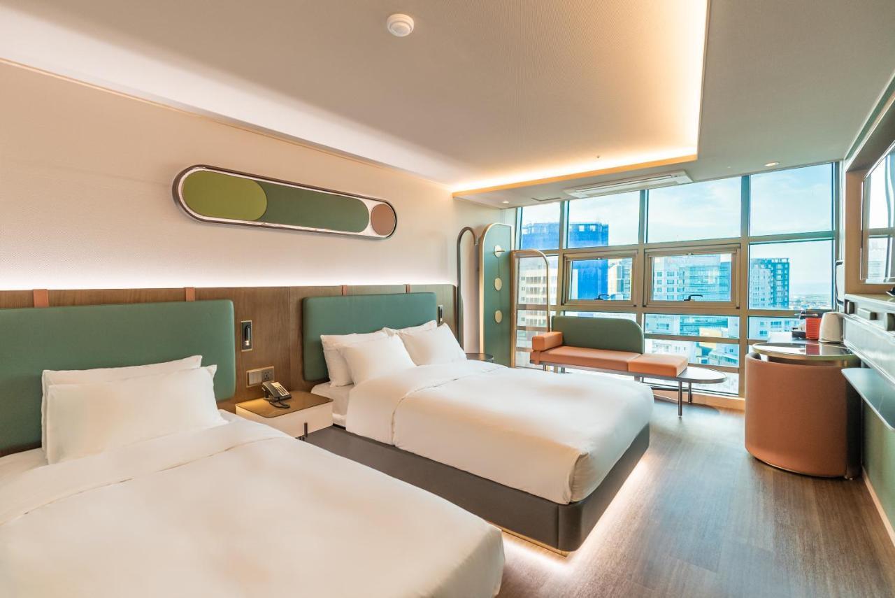 L&L Central Hotel Jeju Bagian luar foto