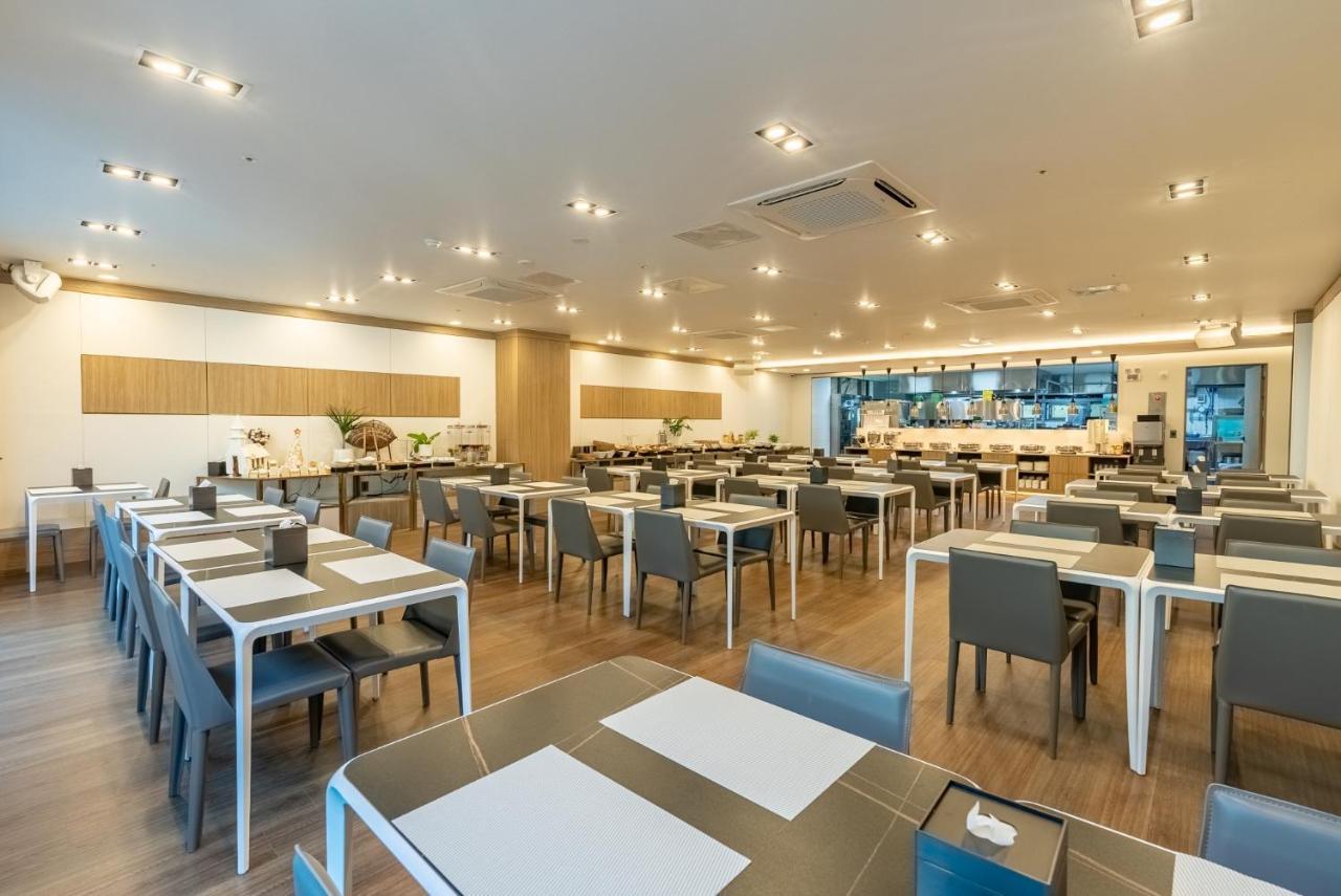 L&L Central Hotel Jeju Bagian luar foto